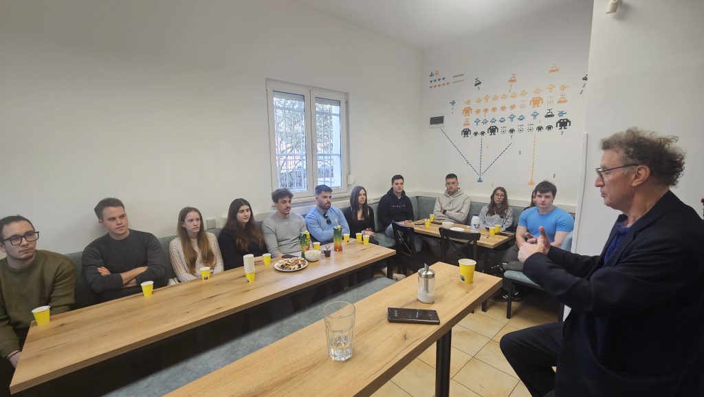 Studente FIDIT-a u RIS-u je dočekao i profesor Mile Pavlić